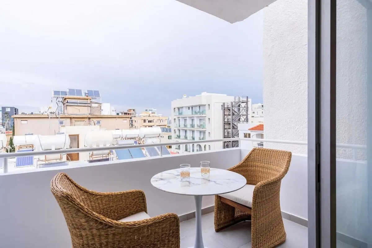 Dune - 1 Bedroom Retreat W Balcony In Mackenzie Larnaca