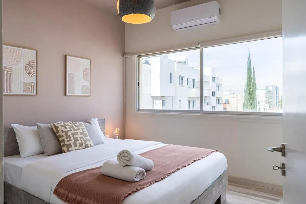 Dune - 1 Bedroom Retreat W Balcony In Mackenzie Larnaca Cypr